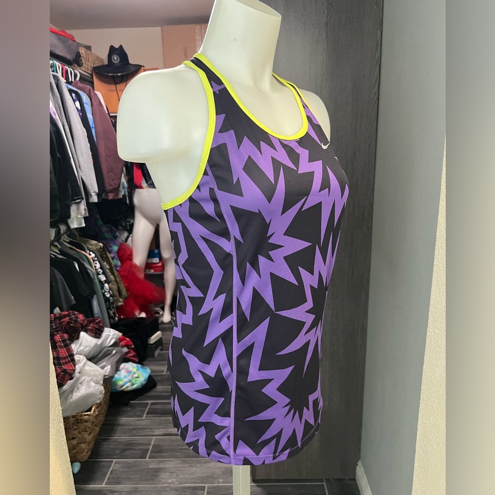 Nike Dri Fit Purple Pattern Workout Tank Top - Picture 4 of 8
